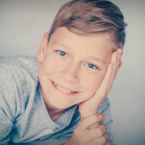 Meet your Posher, Nicholas